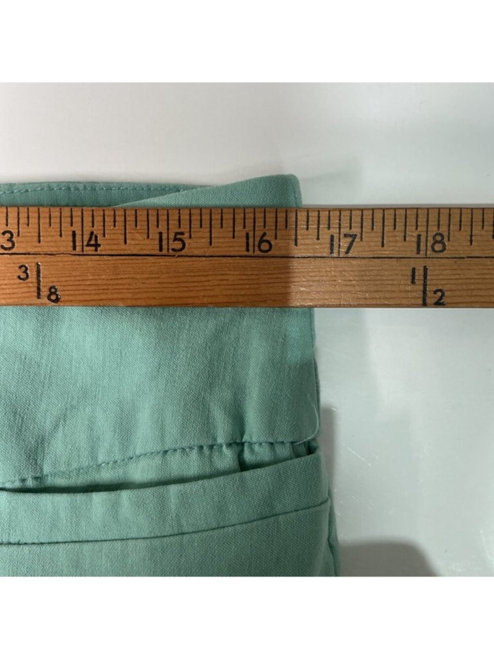 Briggs Women's Mint Green Bermuda Shorts Size 12 - Picture 5 of 8